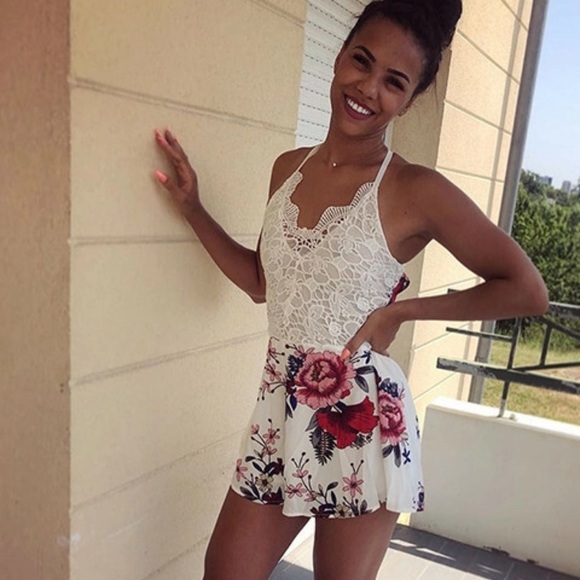 White Floral Romper - Picture 6 of 8